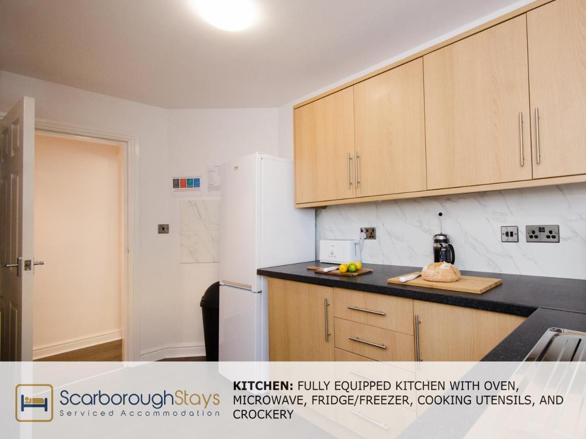Hibernia Place, 3 Bedroom Townhouse With Patio & Seating Area - Free Parking 斯卡伯勒 外观 照片