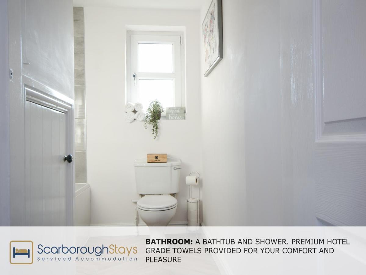 Hibernia Place, 3 Bedroom Townhouse With Patio & Seating Area - Free Parking 斯卡伯勒 外观 照片